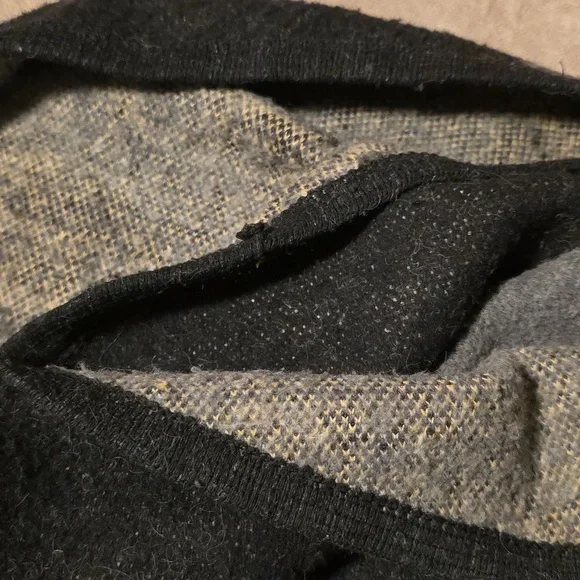 Hooded Poncho/ FOR CONNIE - Picture 3 of 3